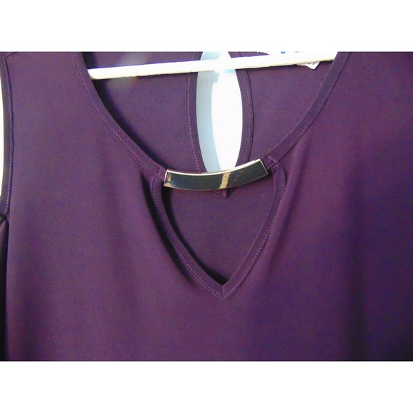 NWT top by AUW. Plum color, cold shoulder great neck detail SizeMedium - Picture 2 of 8